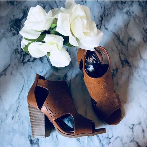 Christian Lacroix Shoes - Christian Lacroix Brown Open Toe Sandal 6.5